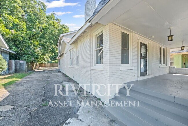 Photo - Step into a piece of Memphis history with this stunning, newly renovated home!!! Section 8 Welcom...