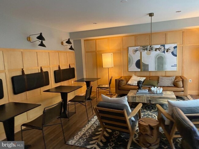 Photo - 2030 F St NW Unidad 108