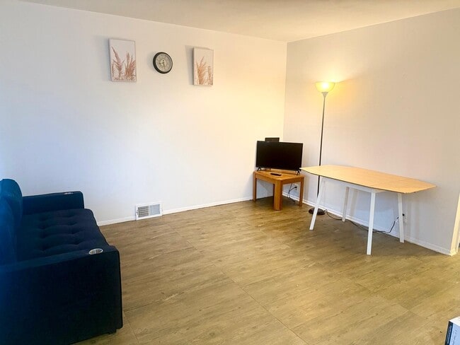 Photo - 2046 Stieber St Unit 2046 Steiber Street