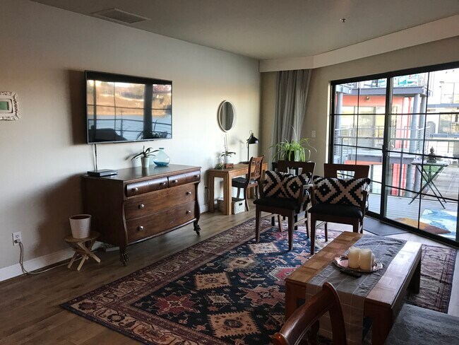 Photo - 730 NW Naito Pkwy Unit E4