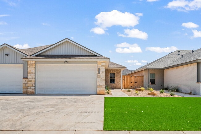 Building Photo - Brand new townhomes in Iron Horse!