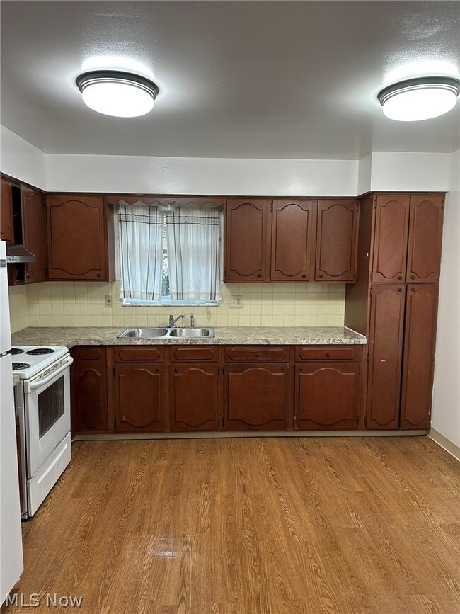 Photo - 124 Kenridge Rd