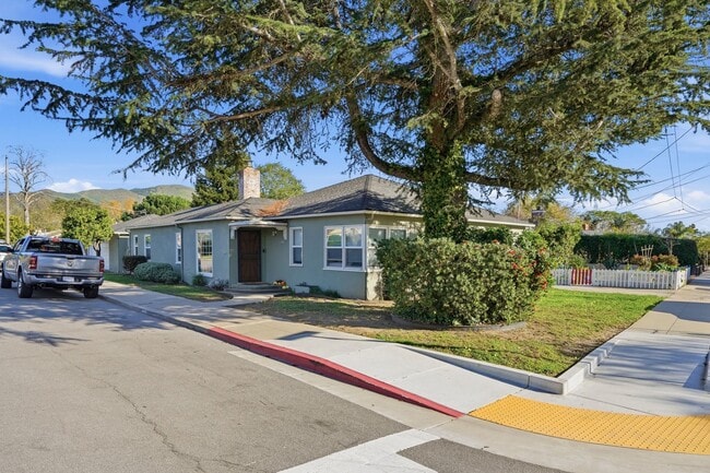 Photo - 811 Mission St