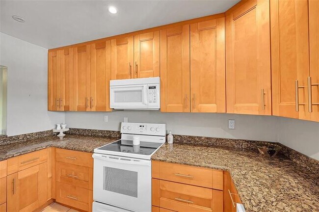 Photo - 1400 NE 55th St Unit 208