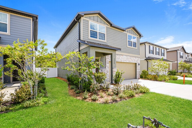 Photo - 2700 Island Walk Dr