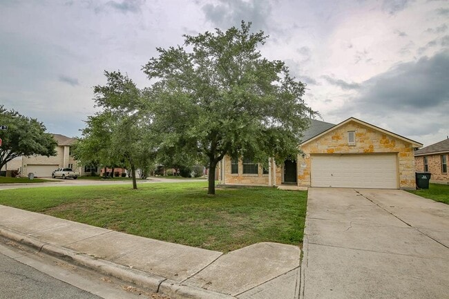 Photo - 111 Carriage Way
