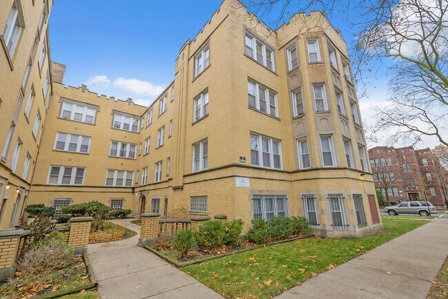 Photo - 733-745 E 80 St/8003 S Evans LLC