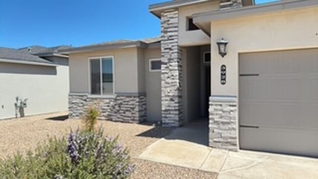 Building Photo - 3928 Pacific Loop Rental