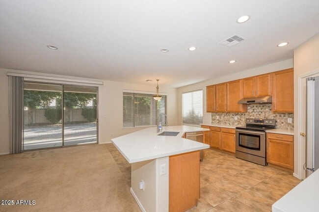 Building Photo - 8781 W Hayward Ave Rental