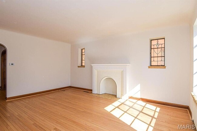 5859 Nottingham Ave Unit 2E