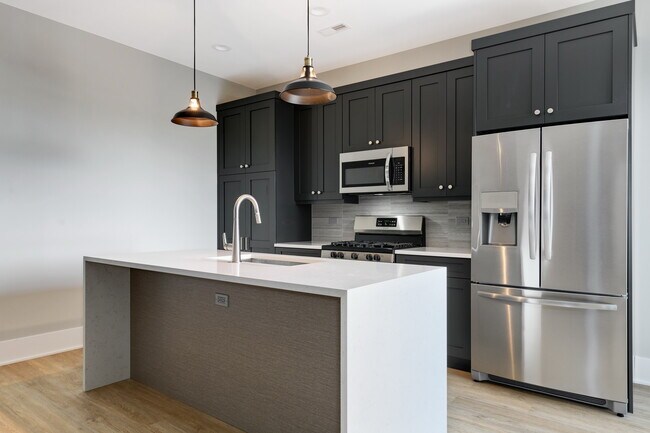 Photo - Damen Apartments