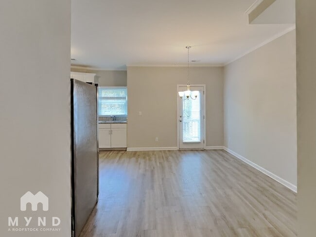 Photo - 2818 Laurel Ridge Cir