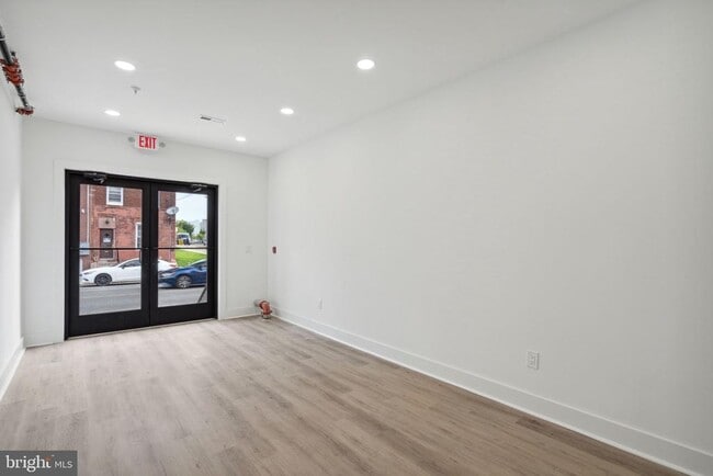 Building Photo - 528 W Berks St