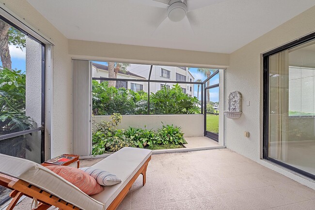 Photo - 811 Oak Harbour Dr