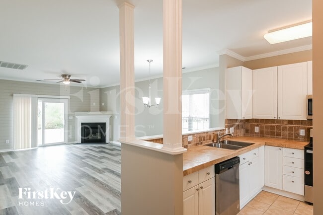 Photo - 2209 Castle Pines Dr