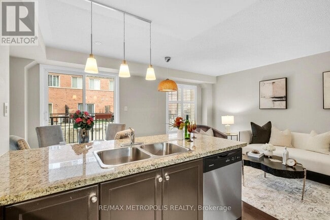 Photo - 669A Warden Ave.