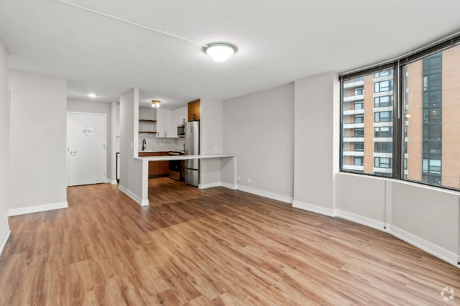 Building Photo - 1221 S Michigan Ave Rental