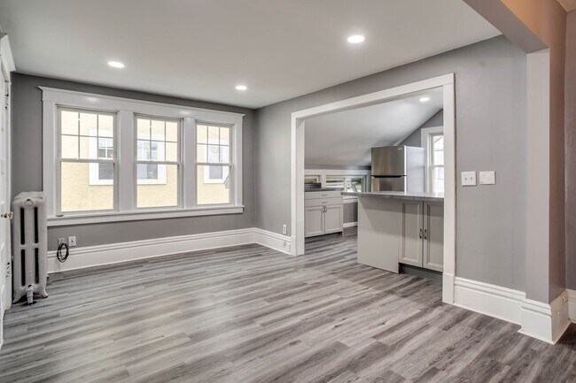 Photo - 3007 Irving Ave S Unit 3