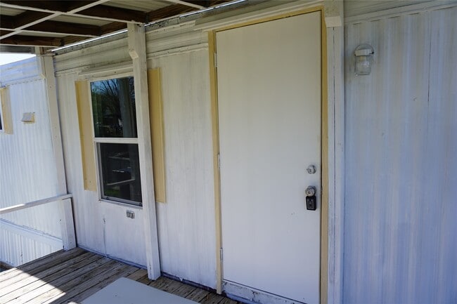 Photo - 8979 Gladewood