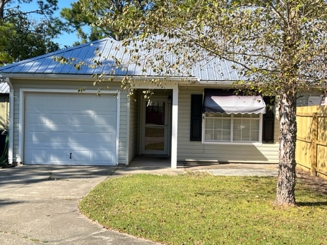 Building Photo - 24883 Ivy Ln