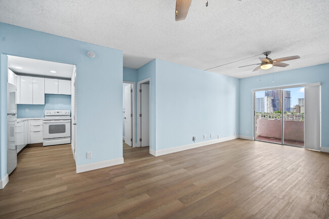 Photo - 3201 NE 14th Street Causeway Condo Unit 609