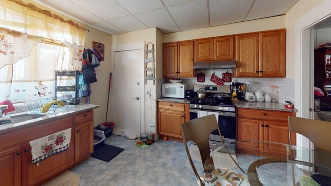 Photo - 46-50 Plymouth St. #46