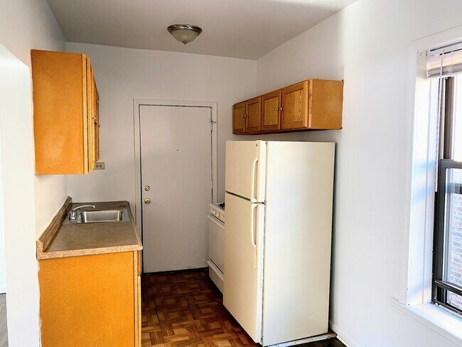 Photo - 931 W Sunnyside Ave Unit 1N