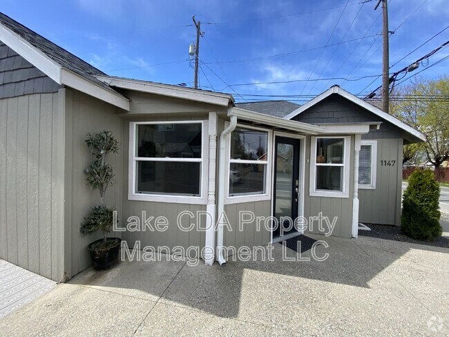 Building Photo - 1147 N 7th St Rental