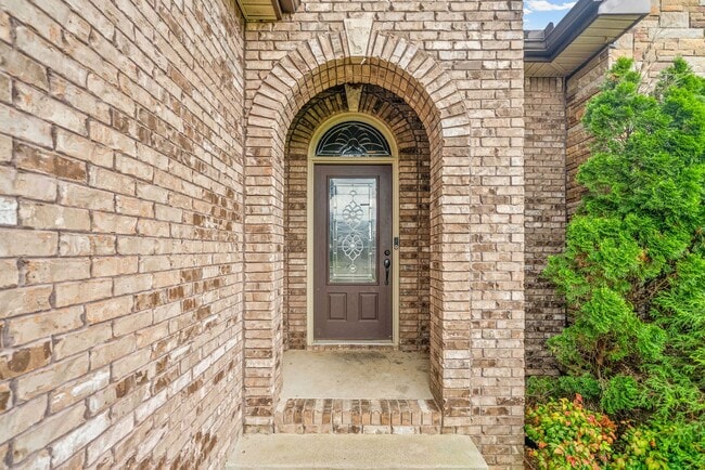 Photo - 3 Bedroom 2 Bath Pet Friendly Home For Rent!