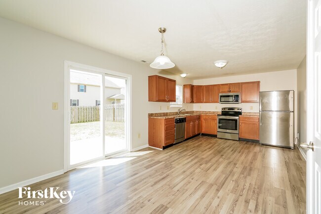 Photo - 881 Briarstone Dr