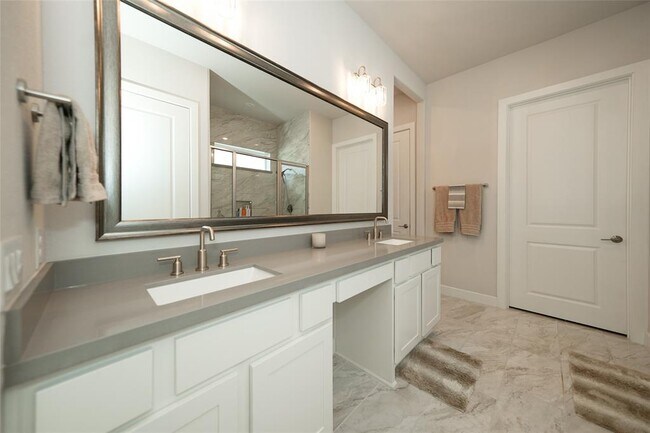 Photo - 5423 Water Terrace Ln