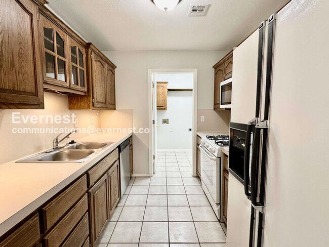 Photo - 820 N Birch Ave
