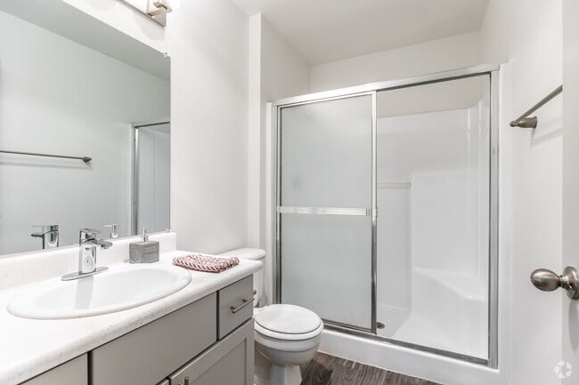 2BR, 2B - 1052SF