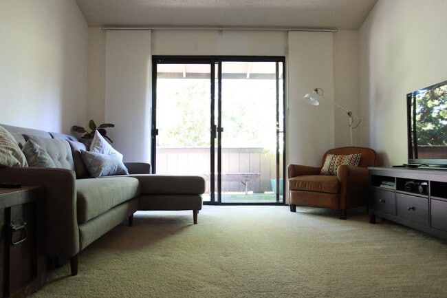 Photo - * Coming Soon * 1 Bedroom Condo for Rent