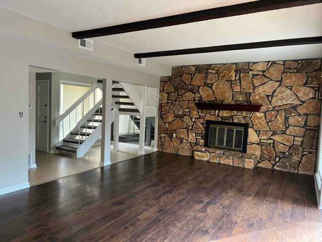 Photo - 8406 Rockcreek Pkwy