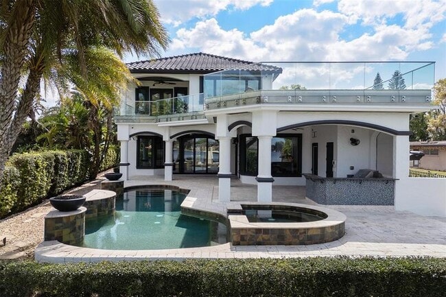 Photo - 801 W 2nd Ave