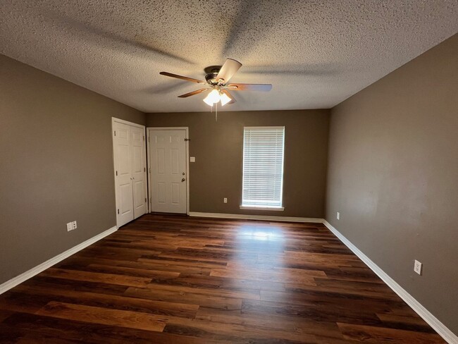 Photo - Pete's Hwy 503