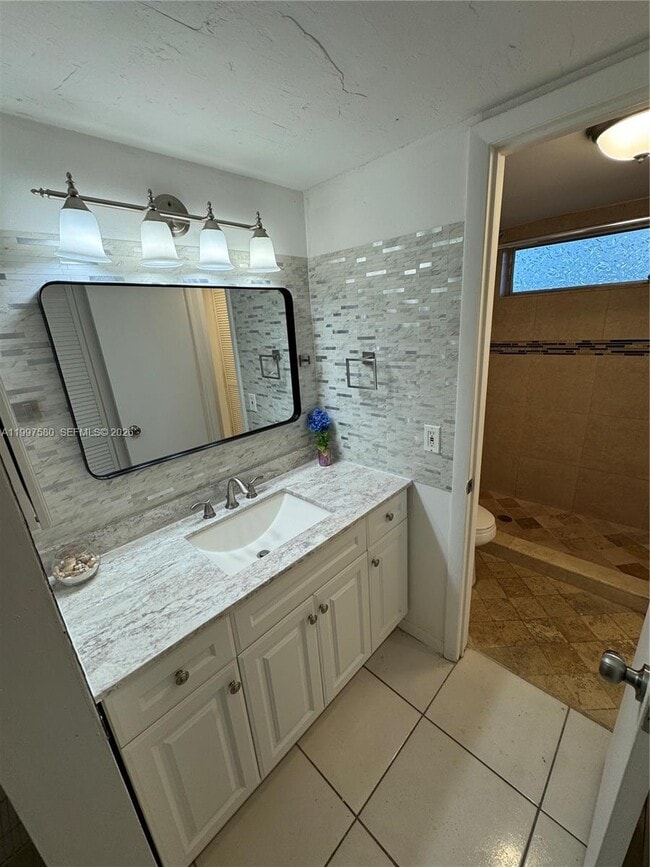 Photo - 6150 NW 62nd St Unit 106