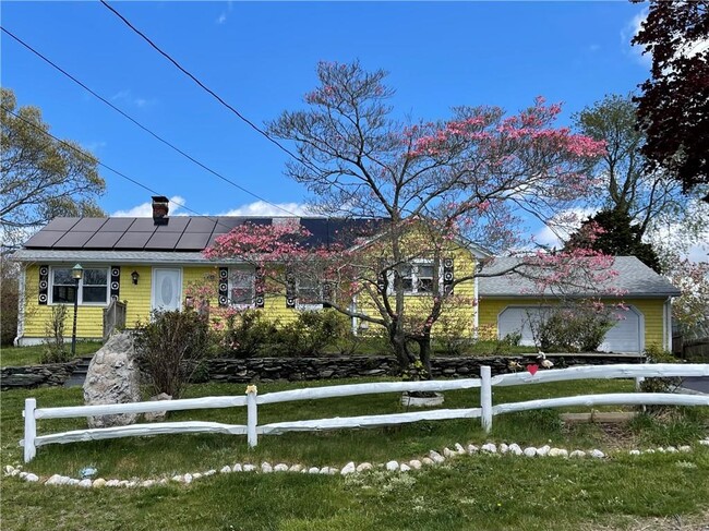 Photo - 54 Durfee Rd