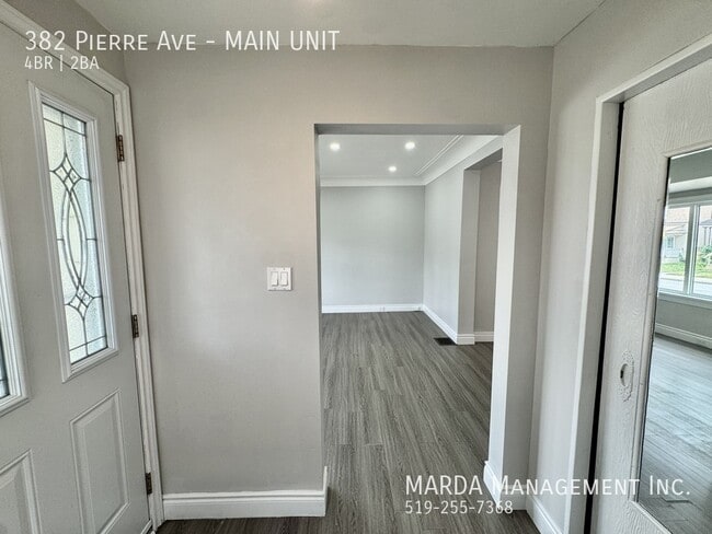 Photo - SPACIOUS 4 BED/2 BATH MAIN FLOOR UNIT + 80% OF UTILITIES Unit MAIN