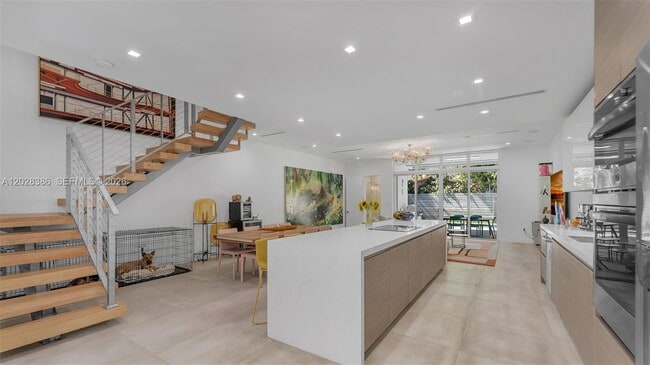 Photo - 3162 Hibiscus St