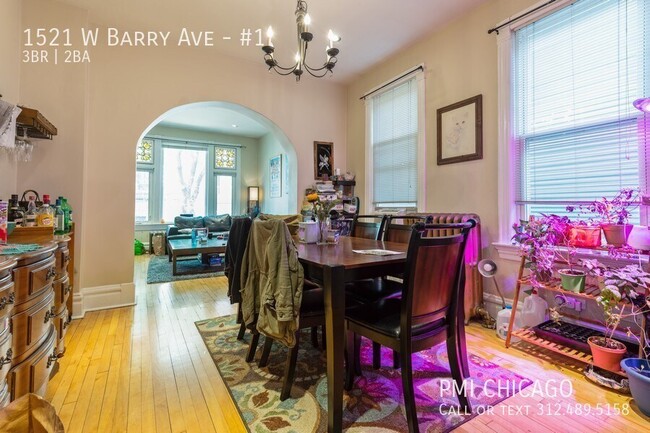 Photo - 1521 W Barry Ave Unit #1