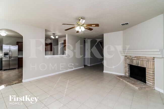 Photo - 3913 Fox Run Dr