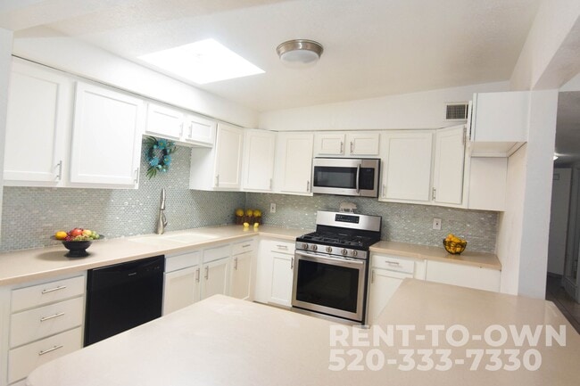 Photo - 941 S Baylor Dr