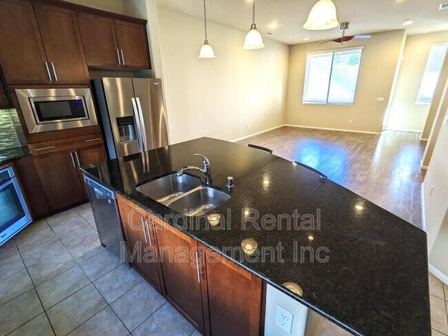 Photo - 5049 Mosaic Ct