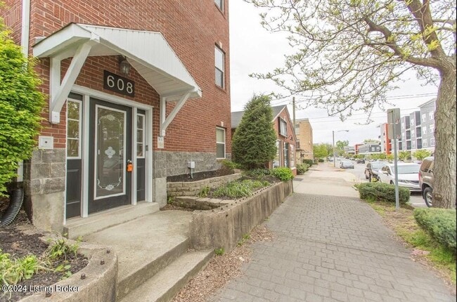 Building Photo - 608 E Spring St Unit 3 Rental