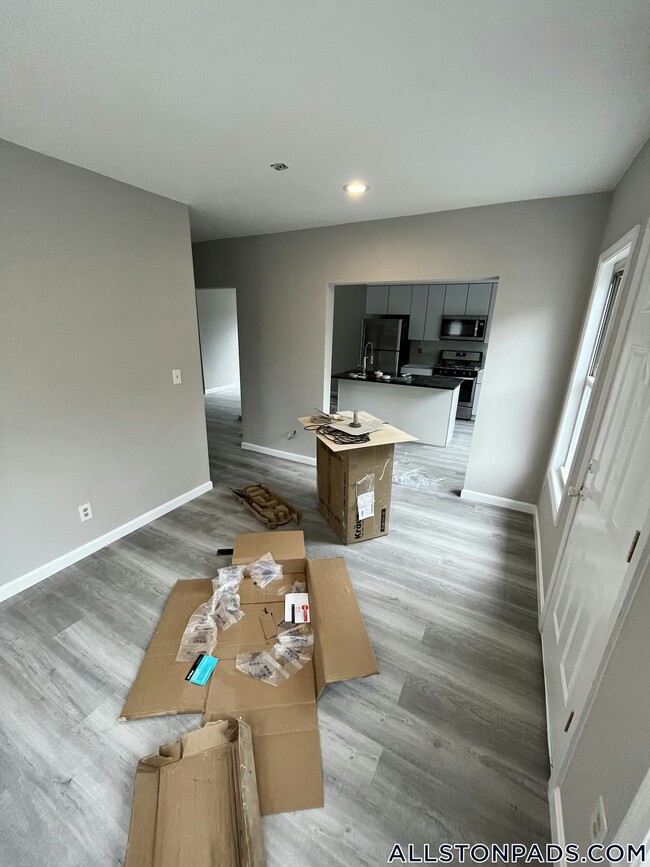 Building Photo - 66 Quint Ave