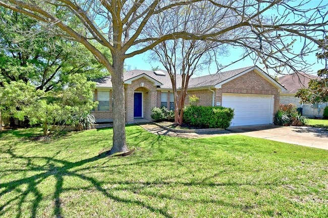 Photo - 807 Wild Petunia Way
