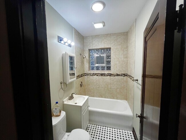3123 W 55th St