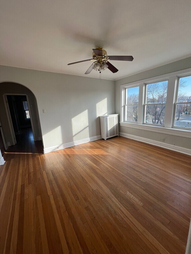 Photo - 2607 W Jarlath St Apartments Unit 3E
